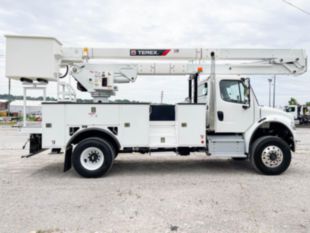 55 ft Insulated Material Handling AWD Distribution Bucket Truck