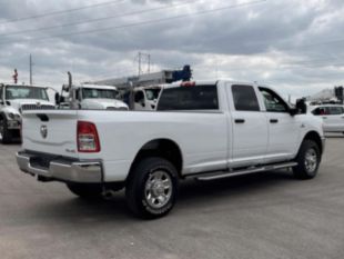 Crew Cab 3/4 ton AWD Diesel 10,000 lbs Pickup Truck