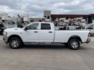 Crew Cab 3/4 ton AWD Diesel 10,000 lbs Pickup Truck