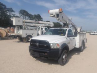 2018 Dodge 5500 Diesel 4x4 Duralift DTAS-38TS Bucket Truck
