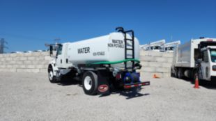 2016 International 4300 4x2 Load King 2500 Gallon Water Truck