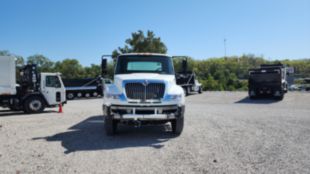 2016 International 4300 4x2 Load King 2500 Gallon Water Truck