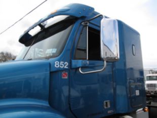 2009 Freightliner Columbia Diesel 6x4 Flat Top sleeper Tractor