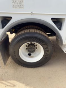 2018 Freightliner M2106 4x2 Terex C4047 Digger Derrick
