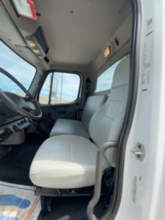 2018 Freightliner M2106 4x2 Terex C4047 Digger Derrick