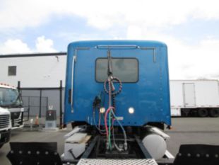 2009 Freightliner Columbia Diesel 6x4 Flat Top sleeper Tractor