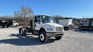 2015 Freightliner M2106 4x4 Cab & Chassis