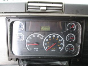 2009 Freightliner Columbia Diesel 6x4 Flat Top sleeper Tractor