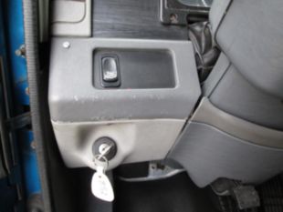2009 Freightliner Columbia Diesel 6x4 Flat Top sleeper Tractor