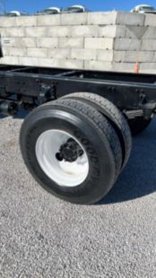 2015 Freightliner M2106 4x4 Cab & Chassis