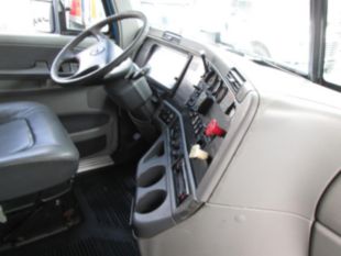 2009 Freightliner Columbia Diesel 6x4 Flat Top sleeper Tractor