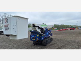 2016 Skylift Versalift VST-52 Mini Tracked Bucket with Trailer