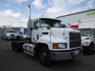 2003 Mack CH613 Diesel 6x4 Day Cab Tractor