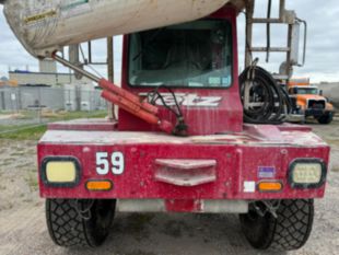 2007 Oshkosh S Series 6x6 Quad-Axle Concrete Mixer Truck
