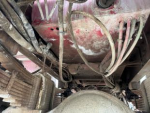 2007 Oshkosh S Series 6x6 Quad-Axle Concrete Mixer Truck