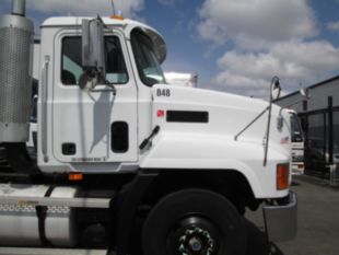 2003 Mack CH613 Diesel 6x4 Day Cab Tractor