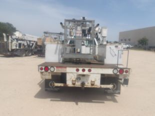 Versalift Telecom Aerial Device Cable Placer on 2017 Ford F550 4x2