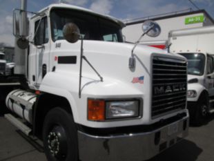 2003 Mack CH613 Diesel 6x4 Day Cab Tractor