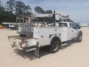 Versalift Telecom Aerial Device Cable Placer on 2017 Ford F550 4x2