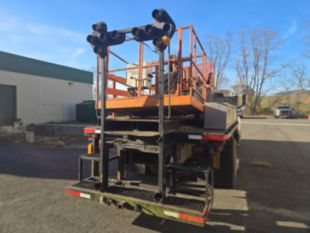2000 International 4700 Lift-All Aerial Lift Truck