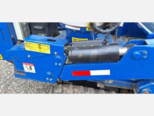 2016 Skylift Versalift VST-52 Mini Tracked Bucket with Trailer