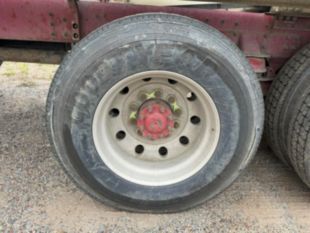 2007 Oshkosh S Series 6x6 Quad-Axle Concrete Mixer Truck