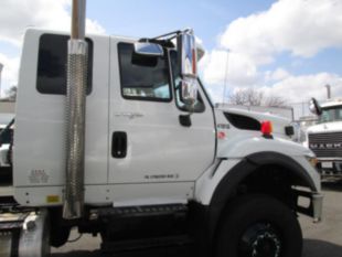 2011 Int'l Diesel 6x4 Extended Cab 7500 Tractor