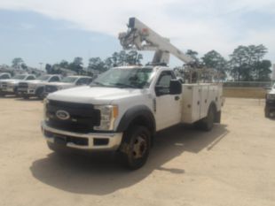 Versalift Telecom Aerial Device Cable Placer on 2017 Ford F550 4x2