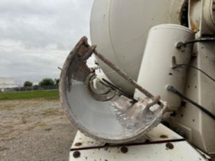 2007 Oshkosh S Series 6x6 Quad-Axle Concrete Mixer Truck