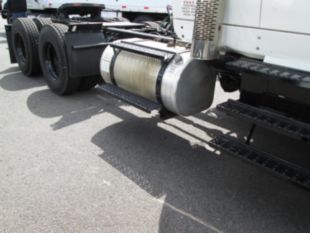 2011 Int'l Diesel 6x4 Extended Cab 7500 Tractor