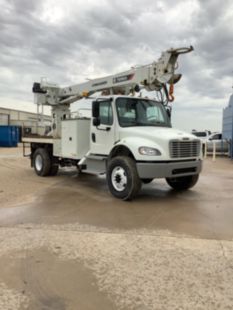 2017 Freightliner M2106 4x4 Terex C4047 Digger Derrick