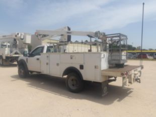 Versalift Telecom Aerial Device Cable Placer on 2017 Ford F550 4x2