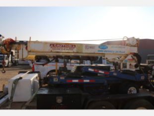 2005 Skylift MD-33 Plus Mini Digger Derrick W/Trailer