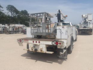 Versalift Telecom Aerial Device Cable Placer on 2017 Ford F550 4x2