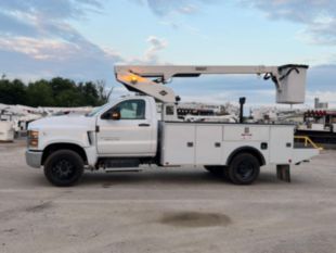 2023 Chevrolet 6500 4x2 Versalift SST-36-NE Bucket Truck