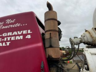 2007 Oshkosh S Series 6x6 Quad-Axle Concrete Mixer Truck
