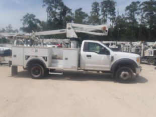 Versalift Telecom Aerial Device Cable Placer on 2017 Ford F550 4x2