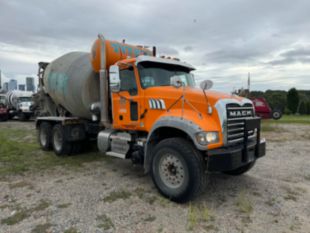 2017 Mack Granite GU713 Tandem Axle Concrete Truck