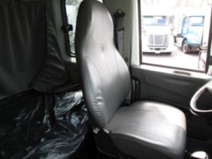 2011 Int'l Diesel 6x4 Extended Cab 7500 Tractor
