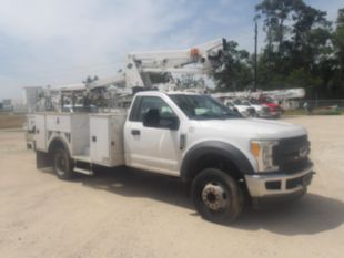 Versalift Telecom Aerial Device Cable Placer on 2017 Ford F550 4x2