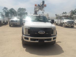 Versalift Telecom Aerial Device Cable Placer on 2017 Ford F550 4x2