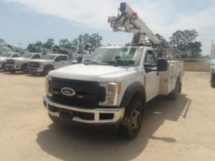 Versalift Telecom Aerial Device Cable Placer on 2017 Ford F550 4x2