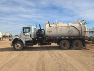 2007 Freightliner M2 Tandem Axle Cusco Vac-Truck