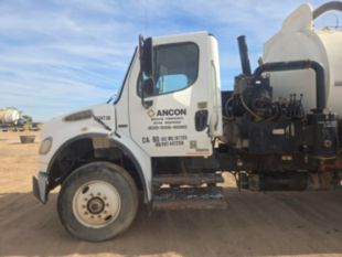 2007 Freightliner M2 Tandem Axle Cusco Vac-Truck