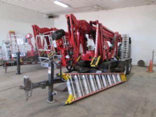 2019 CMC S-22 Tracked Man Lift with Trailer