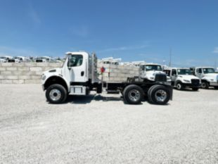 2017 Freightliner M2106 6x6 Daycab Tractor