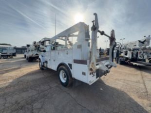 Versalift VTP-40-NE Cable Placer on 2019 Ford F750 4x2