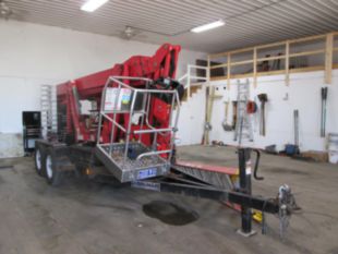 2019 CMC S-22 Tracked Man Lift with Trailer