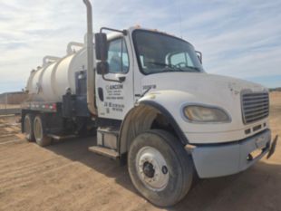 2007 Freightliner M2 Tandem Axle Cusco Vac-Truck