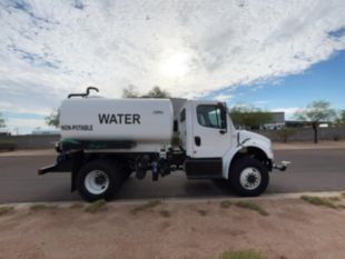 2016 Freightliner M2106 4x4 Load King 2000 Gallon Water Truck